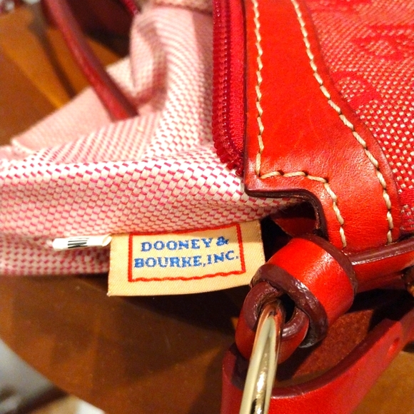 Dooney & Bourke Hobo Shoulder Bag Signature 1975 Red Leather Purse - Picture 3 of 16